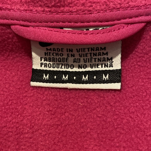 NWT! ASICS hooded softshell jacket!  💕 - Picture 4 of 7